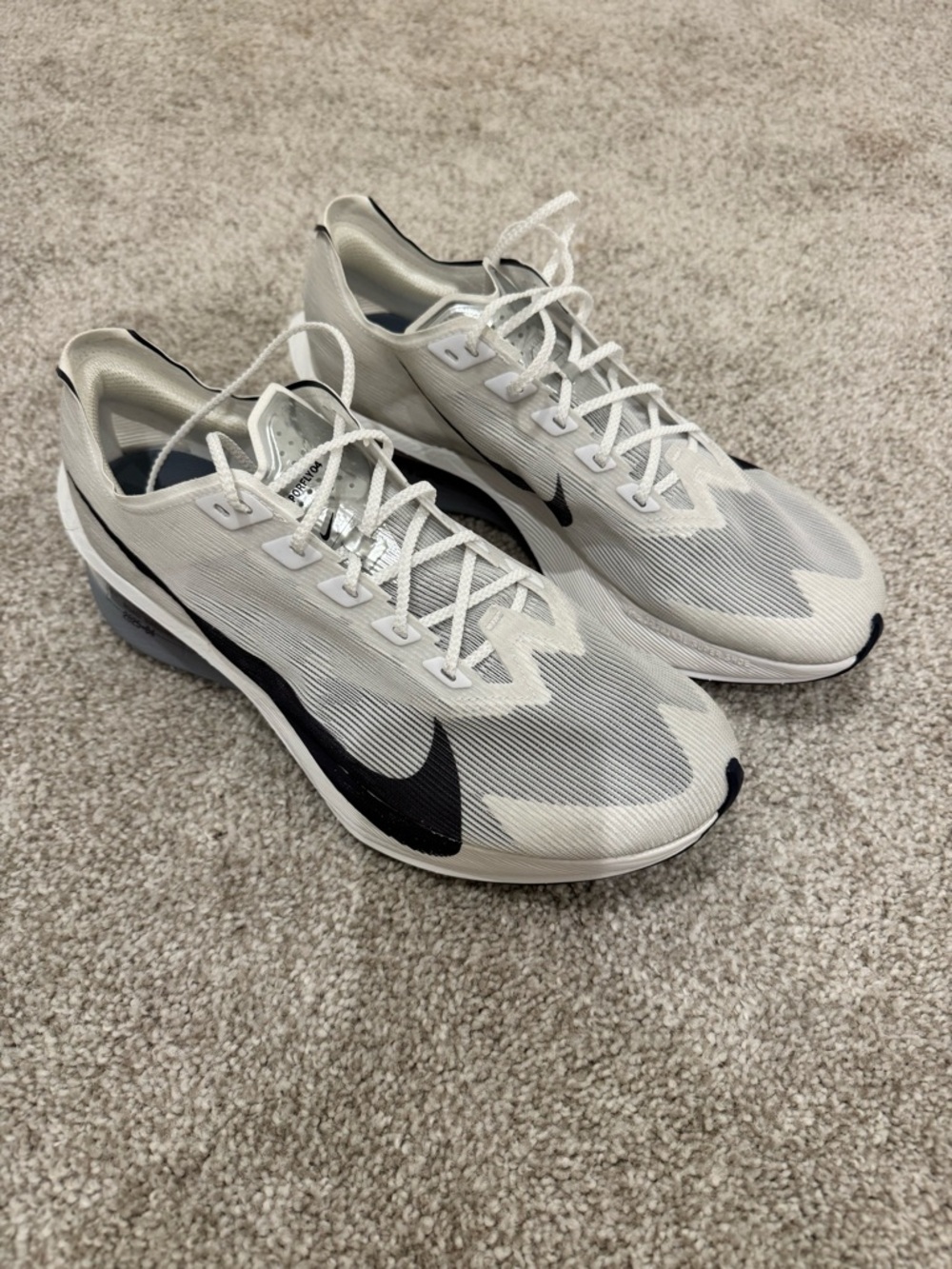 Nike Men’s Vaporfly 4